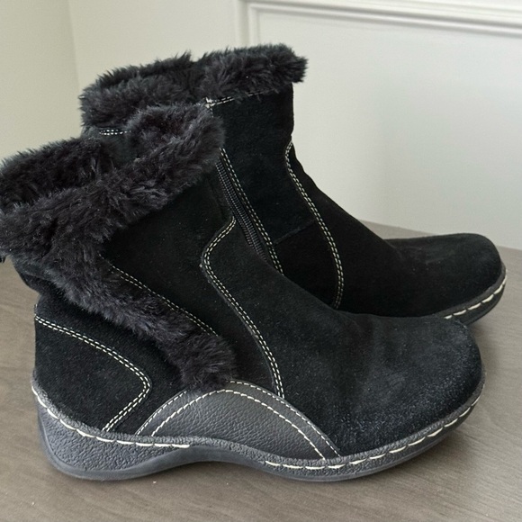 Bare Traps ELLEA Winter Black Suede Booties Faux Fur Lined Size 7M - Picture 3 of 8